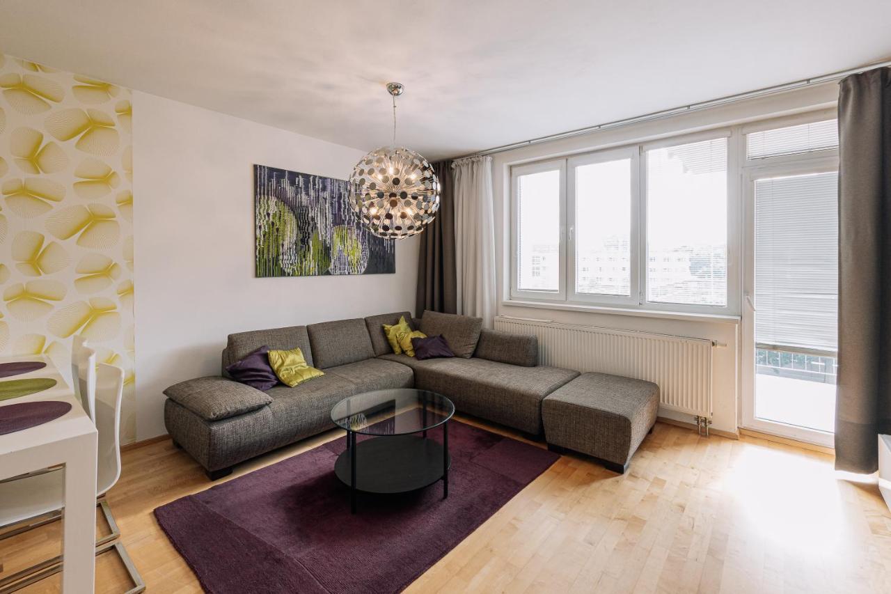 Apartment Family Bratislava Parking Slot Included! المظهر الخارجي الصورة