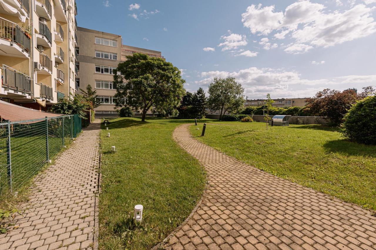 Apartment Family Bratislava Parking Slot Included! المظهر الخارجي الصورة